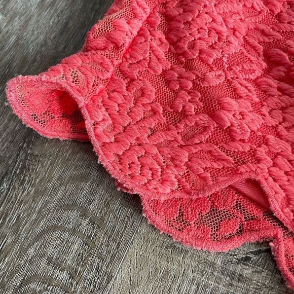 Free People Lace Scalloped Shorts - Size: Small - Picture 9 of 9